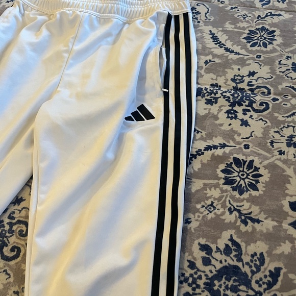 New Adidas Climate Control Running Pants size medium…white. Very Comfortable! - Picture 8 of 9